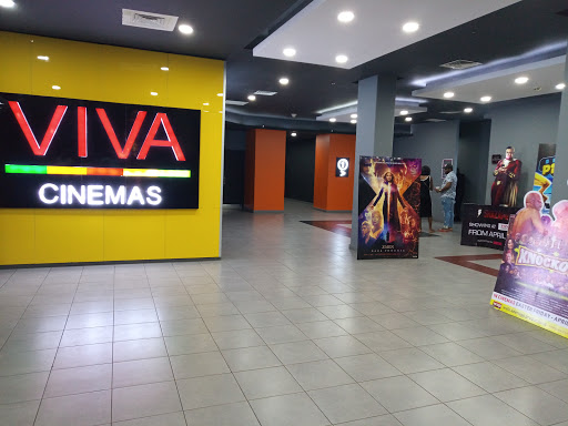 Entertainment & Dining